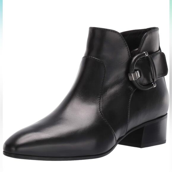 Aquatalia Women's Flambay Black Calf Ankle Boot Size 9.5 MSRP $495 - Picture 1 of 11